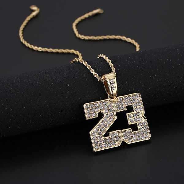 2024 Designer Hot Selling Hip-Hop Accessoires avec diamant Basketball incrusté 23 Collier unisexe de la mode pendentif pour hommes et femmes