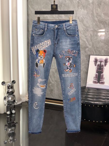 2024 Jeans de diseñador para pantalones Pantalones morados Jeans Purple Jeans personalizar Tendencias Biker Rieber Black Distado Mans Slim Fit Jeans apilados Hombres Jeans holgados