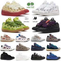 2024 Chaussures de lavines de créateur Chaussures de robe verte gris foncé Fashion Glod Glod Split Men Femmes Trainers Striped Patchwork Curb Sneakers Outdoor Recreation