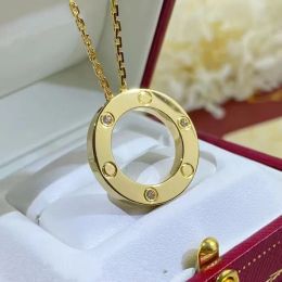 2024 Designer Love Screw Pendant Kettingen Titanium staalontwerper Letter C Diamant Luxe Jowery Gifts Girl Gold Silver Rose Women Groothandel Not Fade Jewelry 018