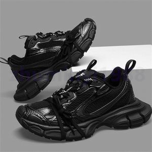 2024 Designer Luxury Brand Men Femmes Chaussures décontractées Track 3 3.0 Triple blanc Black Sneakers Tess Leather Trainer en nylon Plateforme imprimée Traineurs Tracks Chaussures Z18