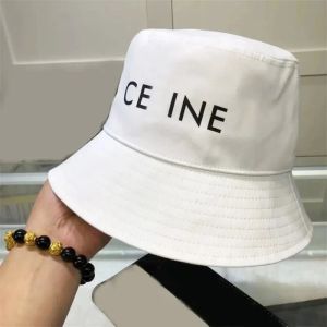 2024 Designer Luxury Chapeau brodé de baseball Cap femelle Femme Summer Casual Hunced Tater Protection Sun Sun Chat à mode