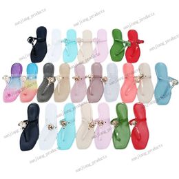 2024 Designer man glijdt luxe vrouw slipper chevron jelly rubberen vierkante hoofde ring sandalen ronde metalen gesp bakglijmmerk beroemde slippers slingback sandali