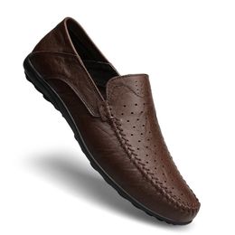 2024 Chaussures d'extérieur noires et blanches de créateurs pour hommes et femmes, tailles 39-46 GAI Sababa