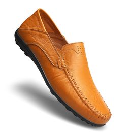 2024 Chaussures d'extérieur noires et blanches de créateurs pour hommes et femmes tailles 39-46 GAI BASDAE