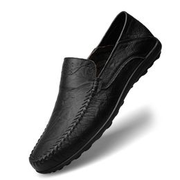 2024 Chaussures d'extérieur noires et blanches de créateurs pour hommes et femmes, tailles 39-46 GAI RGNBDN