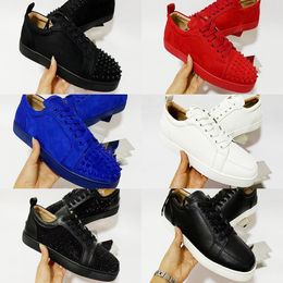 2024 Zapatos casuales de diseñador de lujo para la venta Suela roja Tops bajos Picos planos Pisos Negro Azul Gamuza Plata Diamante Hombres Mujeres Zapatillas de deporte de boda