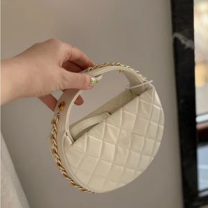 2024 Designer Mini Ladies Clutch Bag kleine voortreffelijke vaste kleurenbrief Logo TOTE TAG GEMAKKELIJK DRAAGEN High-end Light Luxury Clutch Bag 5 kleuren Groothandel fabriek Prijs