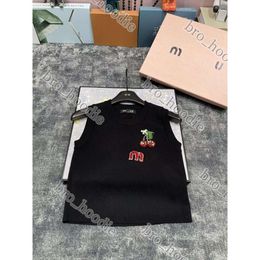 2024 Designer Miimiuss Tshirt T-shirt Graphic Tee To-Top Femme Man Summer Sexy Fashion Camiseta Muimiu New Cherry MM Tricoted Alphabet Broids Beads Miumu Top 565