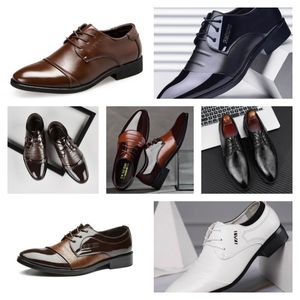2024 Chaussures en cuir multi-style créatrices, chaussures décontractées pour hommes, chaussures habillées de grande taille, chaussures de mariage pointues
