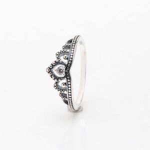 2024 Designer Pandoraring Dora's Band Rings Love's S925 Perles d'argent Mode féminine Polyvalent Princesse Crown Ring Light Luxe et cadeau élégant
