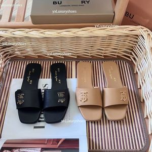 London Designer Hoge kwaliteit Dames Nieuwe Letter Summer Sandals Beach Luxe Women's Casual Flat Flip-Flops Paar met sandalen 35-42 yards