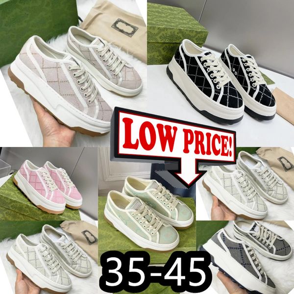 2024 Designer Rhyton Beige rétro Casual Chores Men Femmes Femmes Plateforme Running Shoe Athletic Outdoor Men Sneakers en cuir Trainers Pink