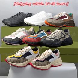 2024 Designer Rhyton Casual Shoes Scarpe Designer Rhyton Beige Men Women Trainer Chausures Vintage Luxury sneakers schoenen