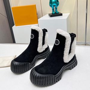 2024 Designer Ruby Flat Bottines Femmes Lauréat Plate-forme Desert Cuir Hiver Martin Chaussures Garniture Zipper Semelle En Caoutchouc Baskets Avec Boîte