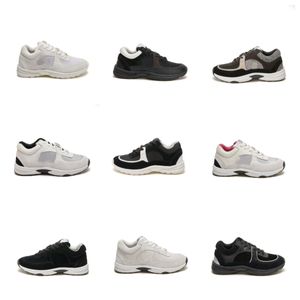 2024 Designer Chaussures de course Fashion Channel Lacets Casual Classic Sneakers Femmes City GSFS Taille 35-41 Femmes Designer Talon Runner Chaussure Nouveau Né