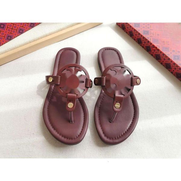 2024 Designer Sandal Miller Slippers Torybutch Sandal Womens Fashion Fashion Flat Sandals Factory Flip Flip Flip Flops Shoe Gentine Cuir Pink Chaussures 343