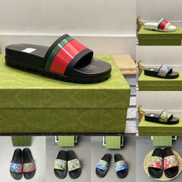 Sandales de créateurs Pantres florales pour hommes pour femmes Salle d'été plage talons plats chaussures sandale