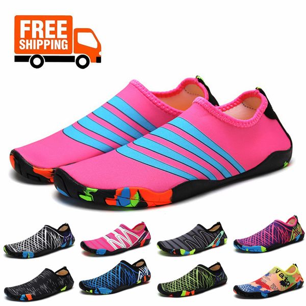 2024 Sandalias de diseñador Moda Mujeres Hombres Piscina Calzado Playa Antideslizante Verano PU Unisex Suave Zapatillas para hombres Diapositivas EUR 35-45