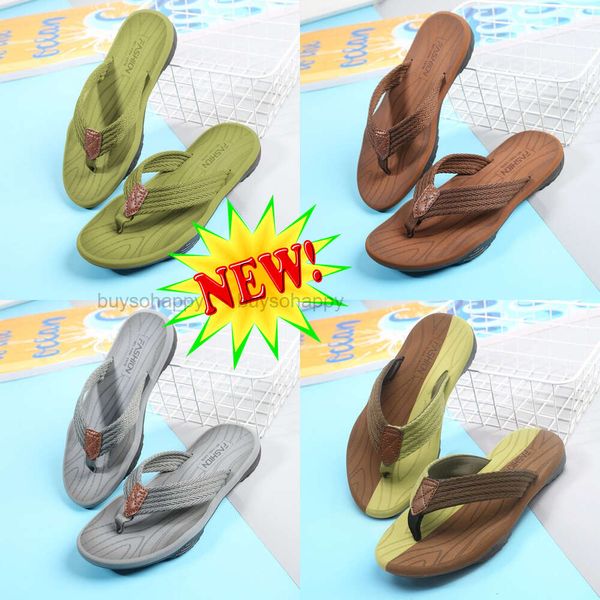 2024 Designer Sandals pour hommes Pool Pool Plants Sandales pour femmes Hôpital Femme Plateforme en cuir Sandale Slivale