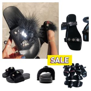 2024 Sandales de créateurs Femmes Cuir Chaussures Casual Sandales romaines Talon plat Diamant Boucle tissée Pantoufles GAI TOP QUALITÉ Lady Slides Noir