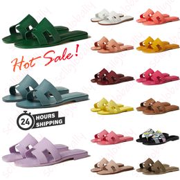 2024 Designer sandalen dames pantoffels outdoor mode dia's slipper zomer leer Canvas strand Vrije tijd Vakantie onderslippers topkwaliteit