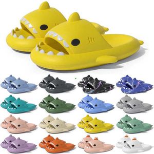 2024 Livraison gratuite Designer Shark Giches une pantoufle de sandale pour les hommes femmes Gai Sandales Pantoufle Mules Men Femmes Slippers Trainers Flip Flops Sandles Color43