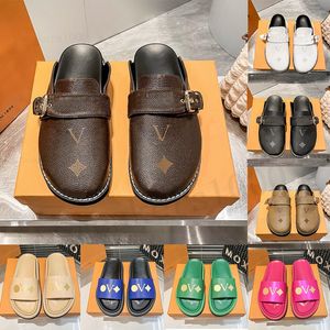 2024 Chaussures de créateurs hommes pantoufles pour femmes Sandale en caoutchouc Clines de sandale de mode Sandales de plage d'été pour hommes imprimés pantoufle unisexe pantouflent plats lvity grande taille