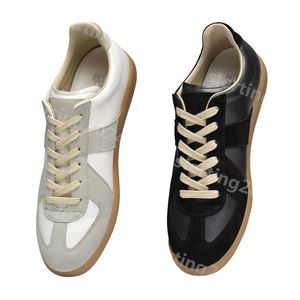 2024 Chaussures de créateurs Men Sneakers Margiela Sneakers Femme Trainer MM6 Trainer en cuir daim Trainer en caoutchouc semelle Sneaker Maison chaussures de course extérieure 35-45 T46