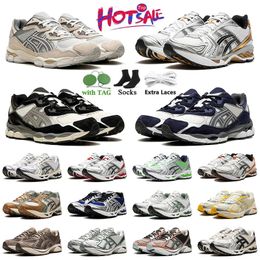2024 Chaussures de créateurs Chaussures de course Trainers de haute qualité Triple Black White Silver Sports Mens Femmes Oyster Graphite Jogging Fashion Sneakers Fashion Taille 36-45