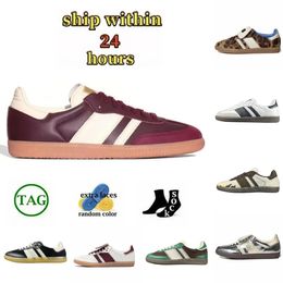2024 Chaussures de créateurs Pays de Galles Bonner Men Femmes Casual Shoes Classics School 00s Trend Elements Outdoor Sneakers Fashion Co-marquée Series Plateformes