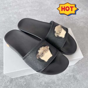 2024 Designer Slippers Nieuwe mode klassiekers Palazzo Sandaal Casual schoenen Mule Mues Dames Sandale Sliders Metal Slipper Zomerplatform