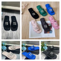 2024 Designer Slippers Sandalen topkwaliteit luxe damesmateriaal Rhinestone Velcro Tape Party Soft Platform Big Size 35-42 GAI