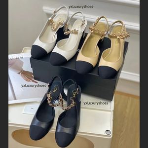 2024 Diseñador de París C Sandalias de tacón media para mujeres Elegantes Sandalias Triángulos de Summer Sandalias de tacón alto Sandalias de lujo Zapatos de vestir para mujeres