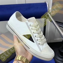 2024 Designer Sneakers Classic Sequin Casual Shoes Italie Brand Super Star Sneaker Do Old Dirty Trainers Men Femmes Trainer 36-45 P58