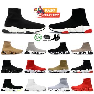 2024 Chaussures de chaussettes de créateurs hommes femmes graffiti blanc noir rouge beige rose claire semelle lacet-up neon chaussettes jaunes runner runner entraîneurs plate-forme plate baskets décontractées 36-45