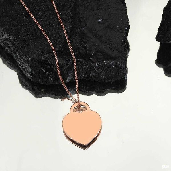 2024 Collier de coeur en acier inoxydable de créateur