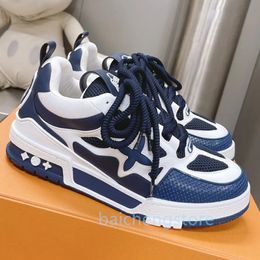 2024 Diseñador Virgil Trainer Louisely Zapatillas de deporte en relieve Zapatos para hombre Zapatillas de deporte casuales Plataforma baja Entrenadores para mujer Tamaño 36-45 L55