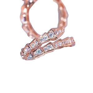 2024 Designer Femmes Top Qualité Bracelet Serpent Os Plein Classique Sier Diamant Ouvert Bracelet Femme Polyvalentq9