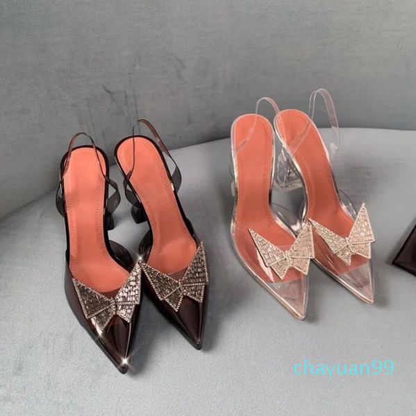2024 Sandales de créateurs pour femmes, semelle en cuir de vache cristal brillant, restaurent parfaitement le luxe et la beauté, chaussures de fête à enfiler pour femmes, 9.5cm