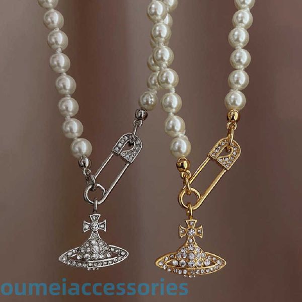 2024 Xitai Queenjewellery pendentif colliers Tiktok est une broche populaire étoile perle clavicule chaîne petit collier public