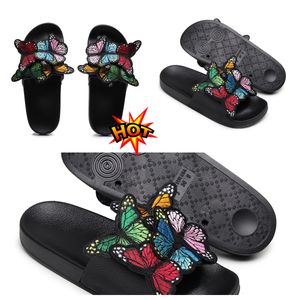 2024 Designers Sandal Clog Slides Hommes Femmes Flip Flop Boucles Stock Curseur Fourrure Extérieur Mode Pantoufles D'été Chaussures GAI 36-45