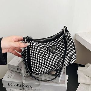 2024 Diamant Femmes Sac à bandoulière Nouveaux Sacs à main en cristal Mode d'été Sacs à main sous les bras Totes Bling Nylon Qualité Classique Brillant P01