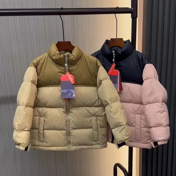 2024 Chaquetas de plumón para niños Venta de invierno Puffer Diseñador Engrosamiento Cálido Alta moda y ocio Mujeres Hombres Parkas asiáticas