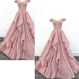 2024 Dusty Pink Press Dresses Elegant fuera del hombro Mangas cortas Apliques Apliques de encaje Vestidos de fiesta de la noche formal 403 403