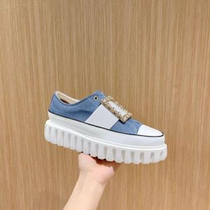 2024 Vroege Herfst Nieuwe Diamond Button Canvas Biscuit Met Verhoogde Dikke Zool Casual Sportschoenen VIV Populaire Dezelfde Stijl