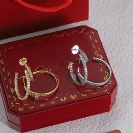 2024 Designer de boucles d'oreille pour femmes Studs Luxury Gold Heart en forme de coeur Perle Crystal Gold Double Letter Jewelry Classic-