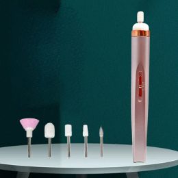 2024 Elektrische nagelmolennagelpolijstmachine met licht draagbare mini elektrische manicure kunst pengereedschap met tas voor gel verwijderbare manicure gereedschapset