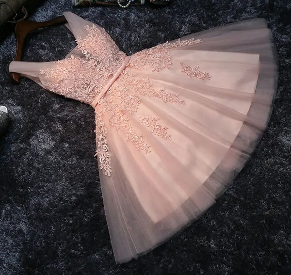 2024 Élégant Perle Rose Courte Robe De Soirée De Bal Col En V Appliques Perles À Lacets Robes De Graduation Homecoming Gala Robes D'anniversaire Porter Robe De Soirée