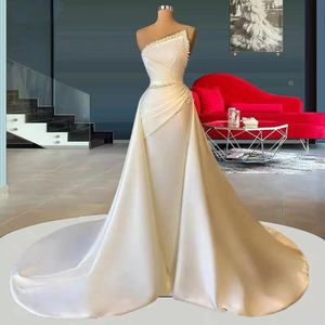 2024 Elegante abito da sposa tubino senza spalline senza maniche Perle Perline Abiti da sposa in raso Abiti da sposa per le donne Abiti da noiva